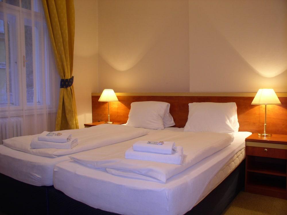 Rezidence Gloria Hotel 2*